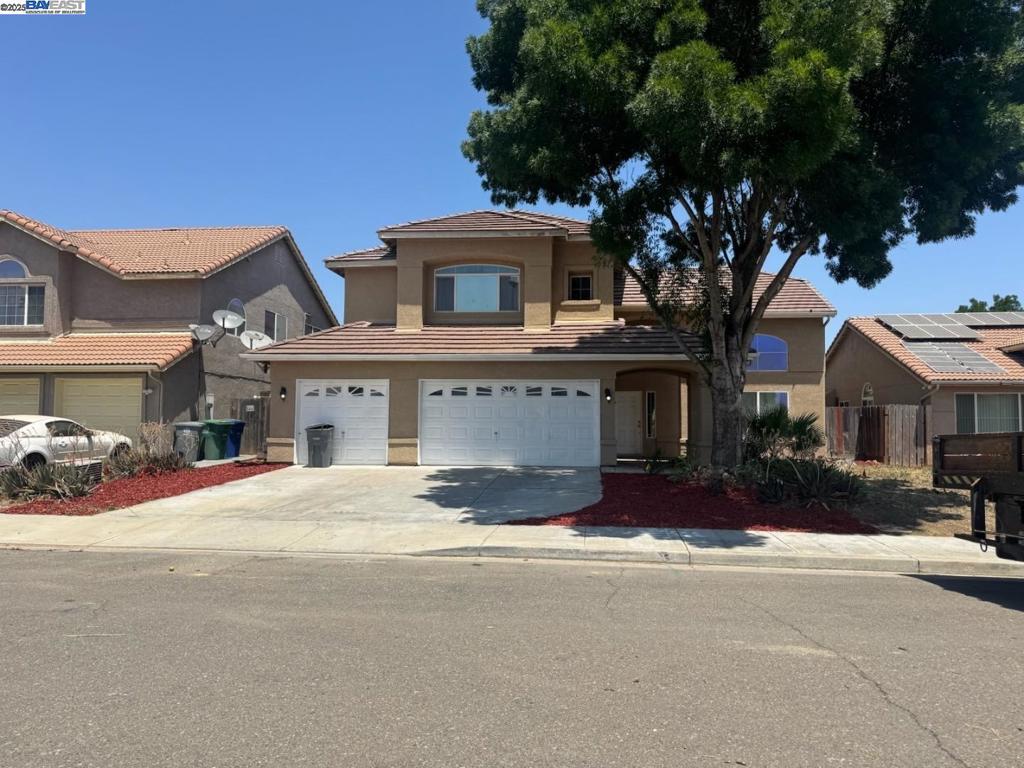 1697 Via Milano, Gustine, CA 95322