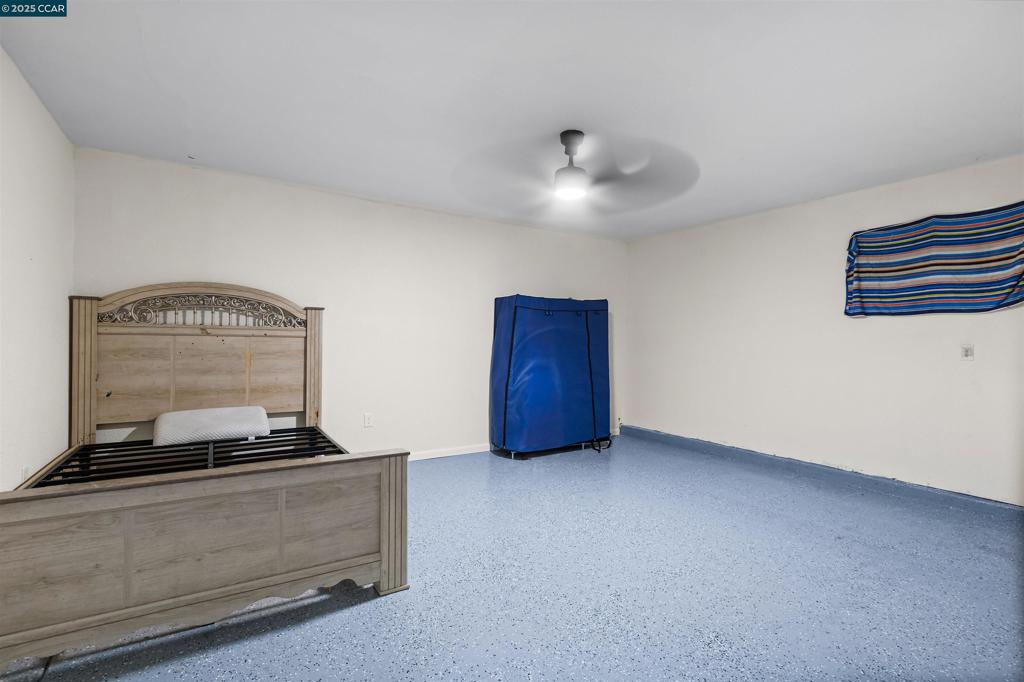 947 Burlwood Ct, Los Banos, CA 93635