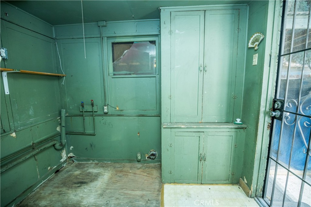 1122 N St, Merced, CA 95341