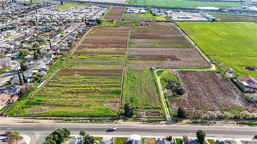 2577 Lobo Ave, Merced, CA 95348