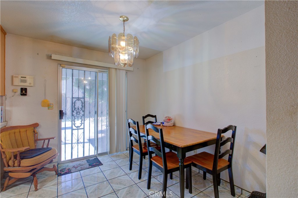 2064 Glenmoor Pl, Livingston, CA 95334