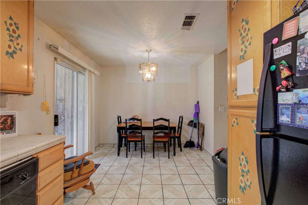 2064 Glenmoor Pl, Livingston, CA 95334