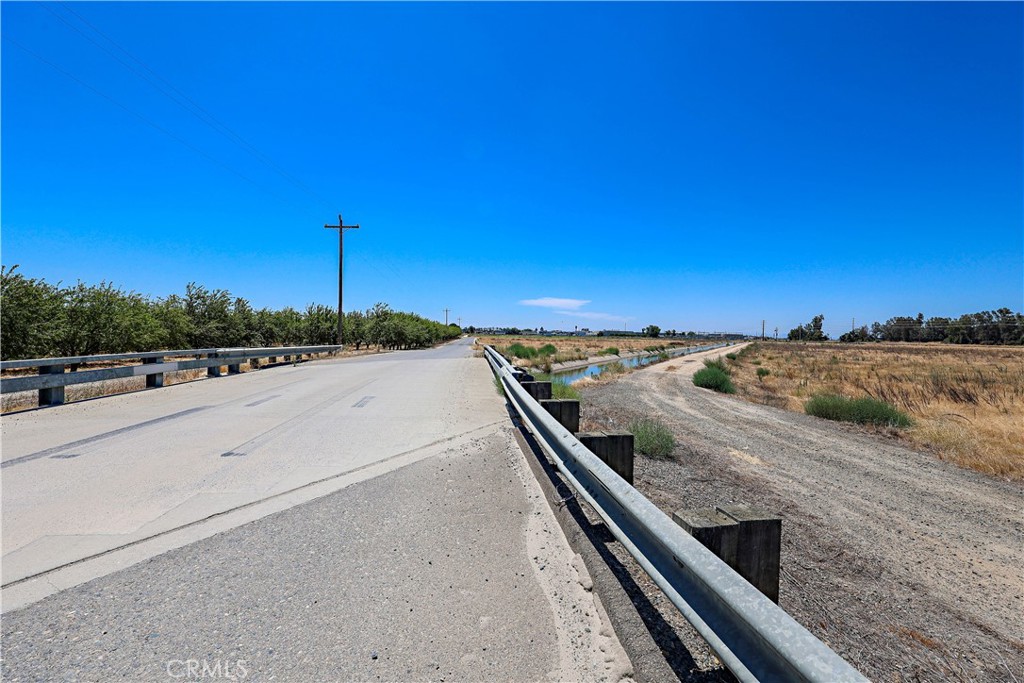 1777 Bird, Livingston, CA 95334