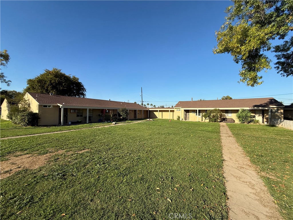 981 Barney, Merced, CA 95340