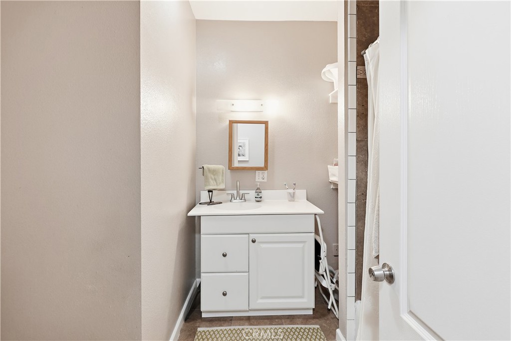 112 W 23rd, Merced, CA 95340