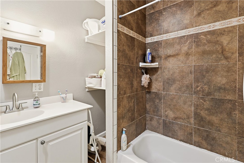 112 W 23rd, Merced, CA 95340