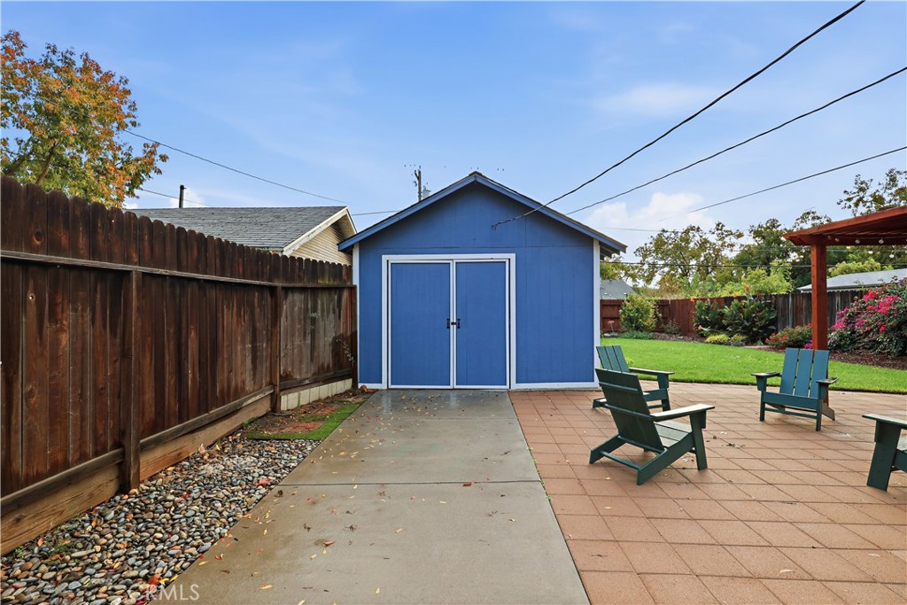 112 W 23rd, Merced, CA 95340