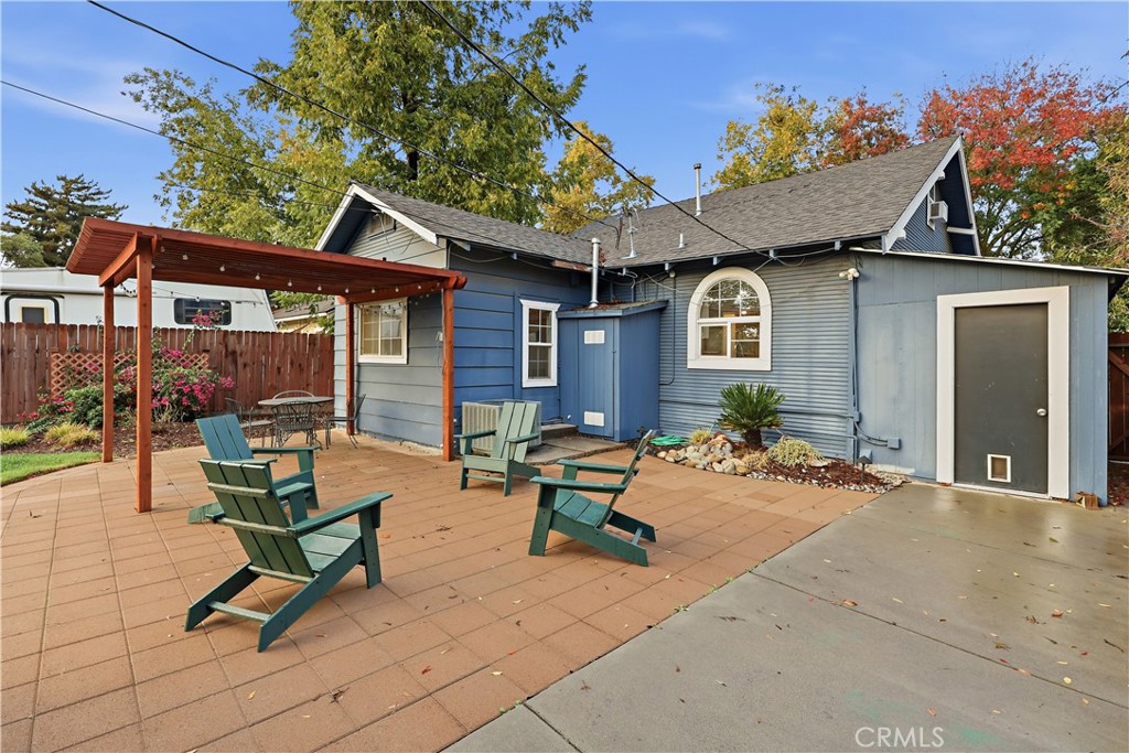 112 W 23rd, Merced, CA 95340