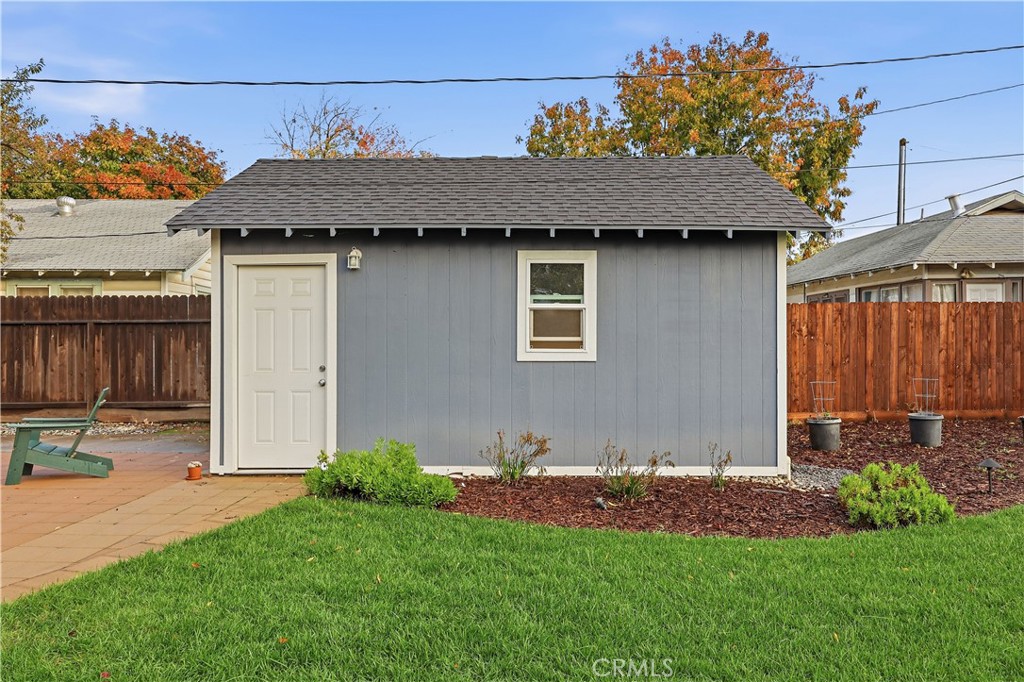 112 W 23rd, Merced, CA 95340