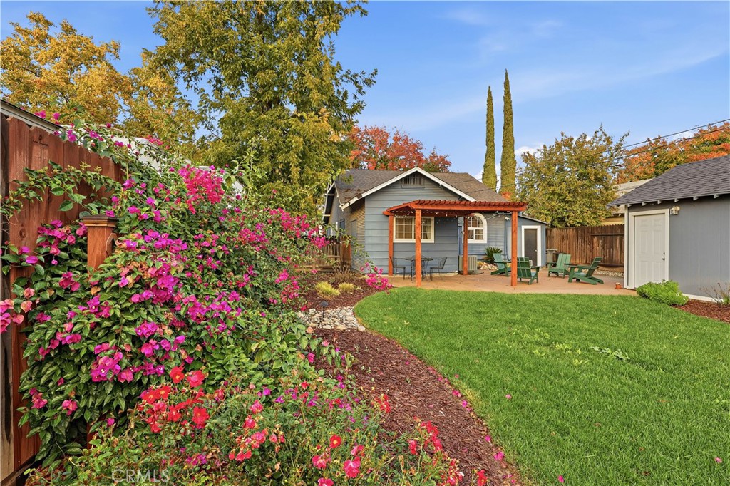 112 W 23rd, Merced, CA 95340