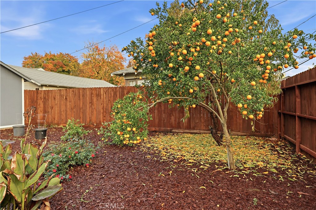 112 W 23rd, Merced, CA 95340