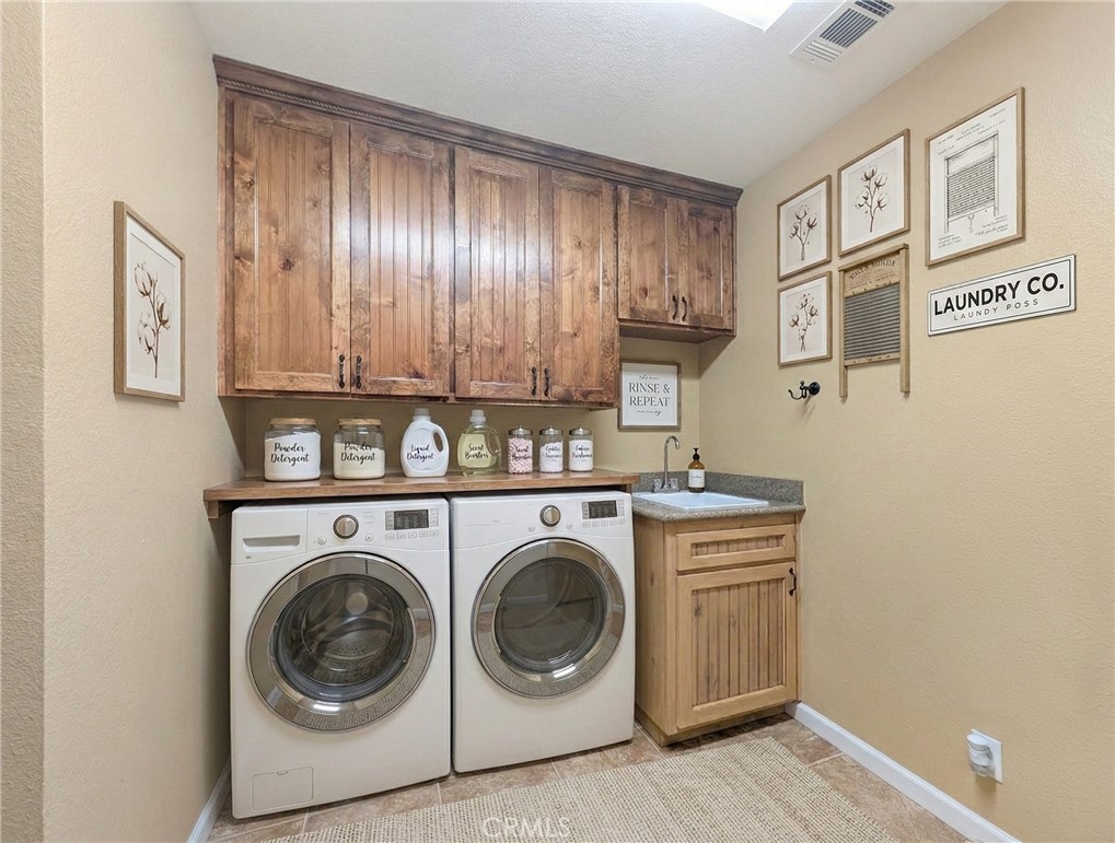 2590 N Gurr Rd, Atwater, CA 95301