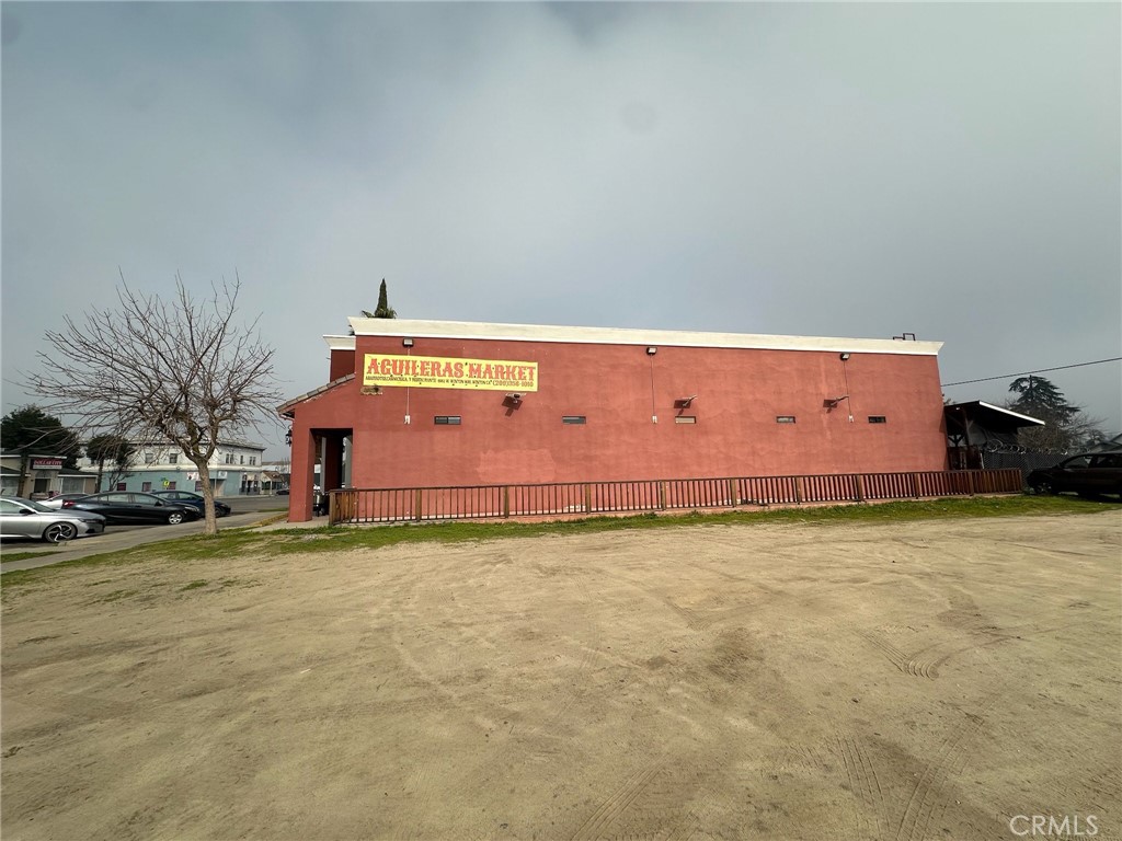 6982 N Winton Way, Winton, CA 95388