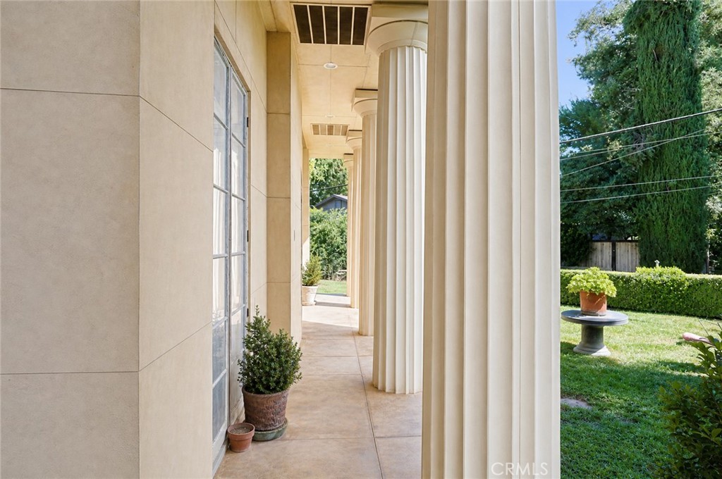 2021 W, Merced, CA 95340