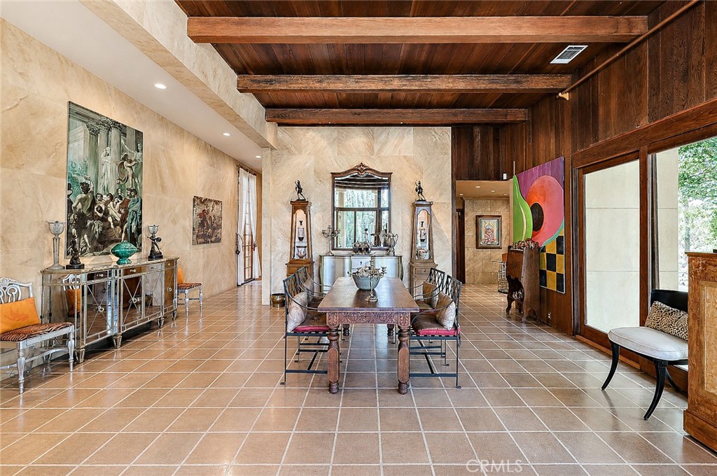 2021 W, Merced, CA 95340