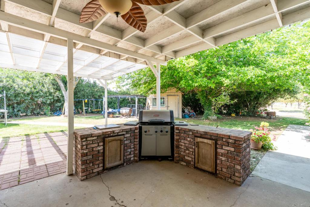 2965 Dunn Rd, Merced, CA 95340