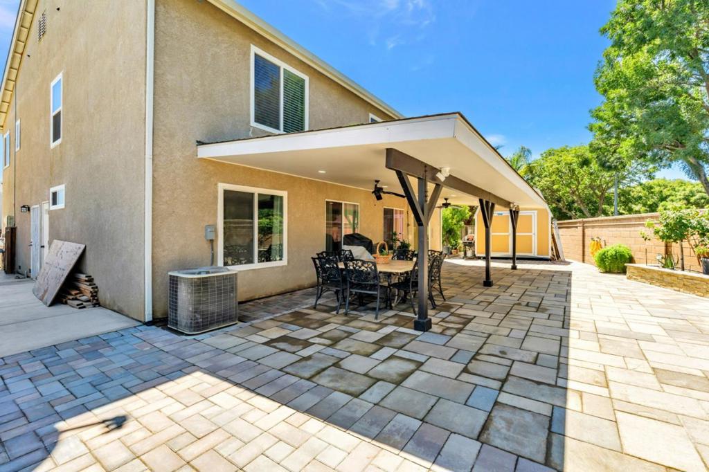 615 Heron Dr, Los Banos, CA 93635