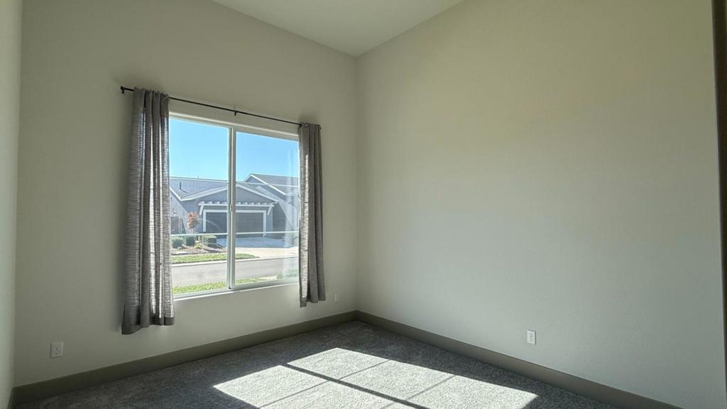 2475 Bastidas Dr, Merced, CA 95340