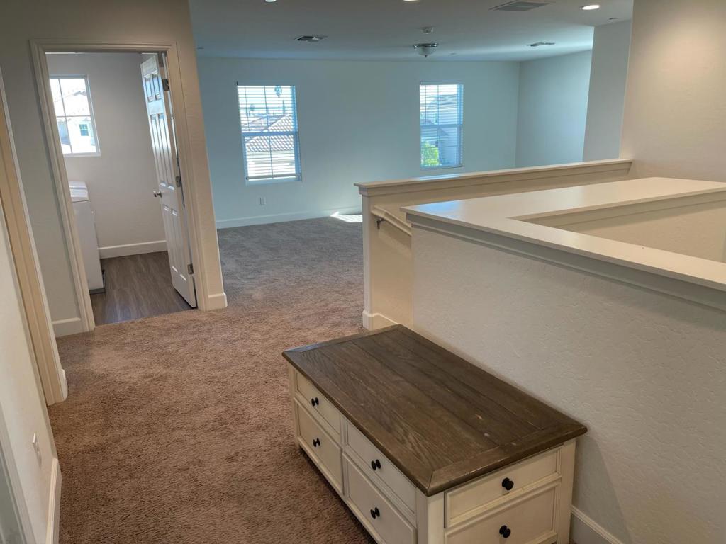 401 Manuel Ct, Los Banos, CA 93635