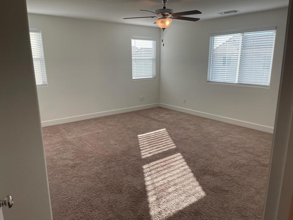 401 Manuel Ct, Los Banos, CA 93635