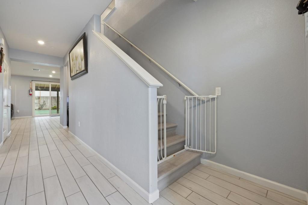 2075 Martin St, Los Banos, CA 93635