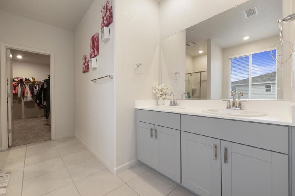 2075 Martin St, Los Banos, CA 93635