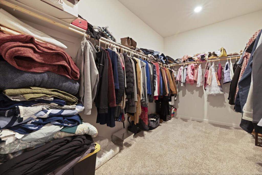 2075 Martin St, Los Banos, CA 93635