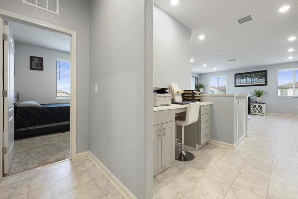 2075 Martin St, Los Banos, CA 93635