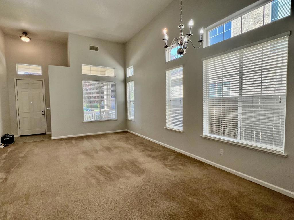 2364 River Rock Dr, Merced, CA 95340