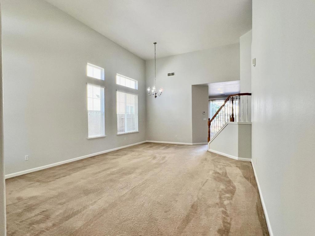 2364 River Rock Dr, Merced, CA 95340