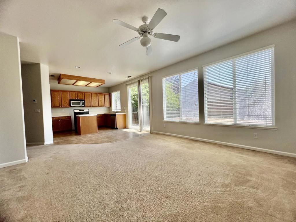 2364 River Rock Dr, Merced, CA 95340