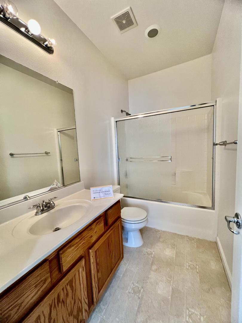 2364 River Rock Dr, Merced, CA 95340