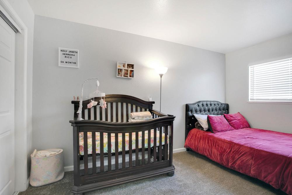 133 W I St, Los Banos, CA 93635