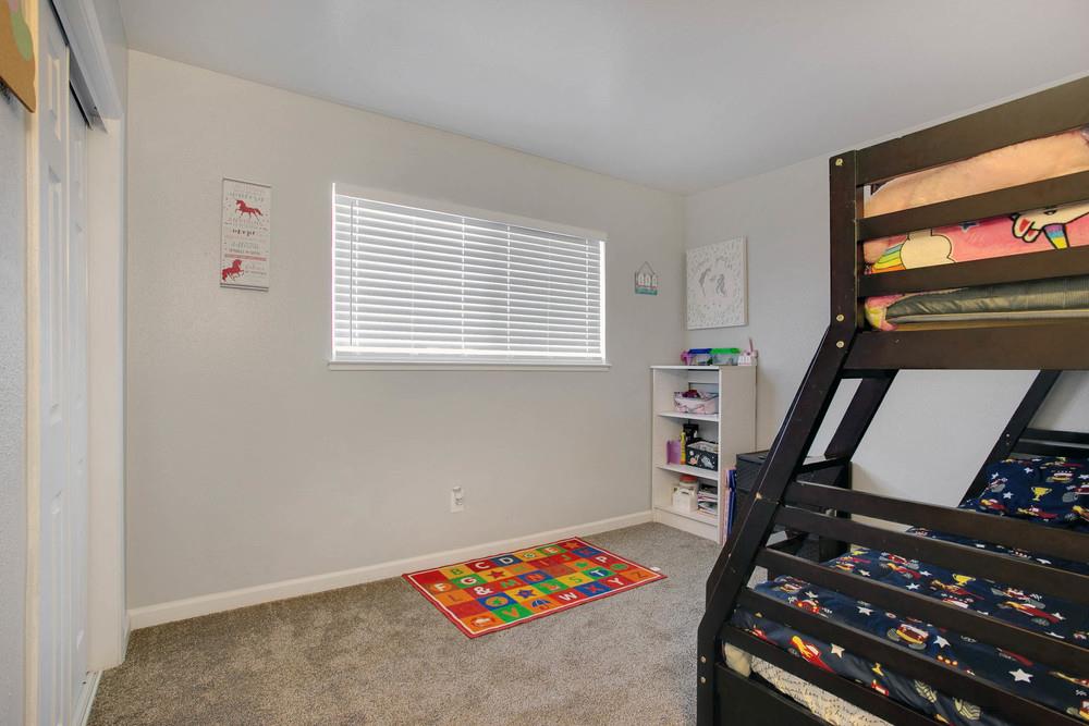 133 W I St, Los Banos, CA 93635