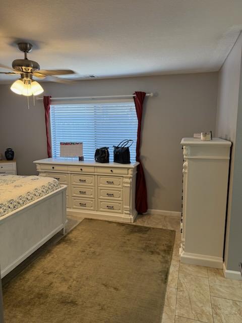 861 E St, Los Banos, CA 93635