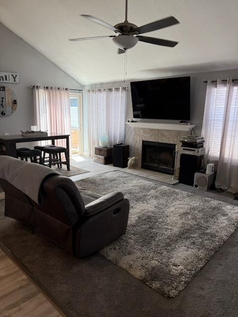 861 E St, Los Banos, CA 93635