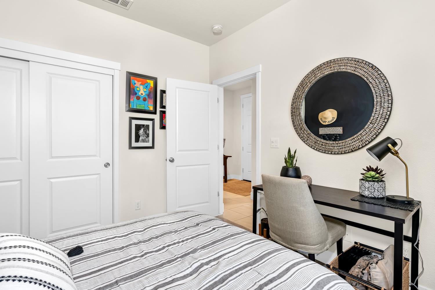 1608 Dolomite Ct, Los Banos, CA 93635