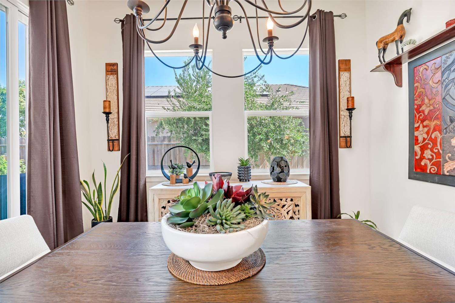 1608 Dolomite Ct, Los Banos, CA 93635