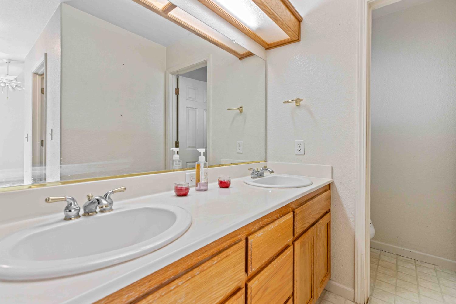 621 Vine St, Los Banos, CA 93635