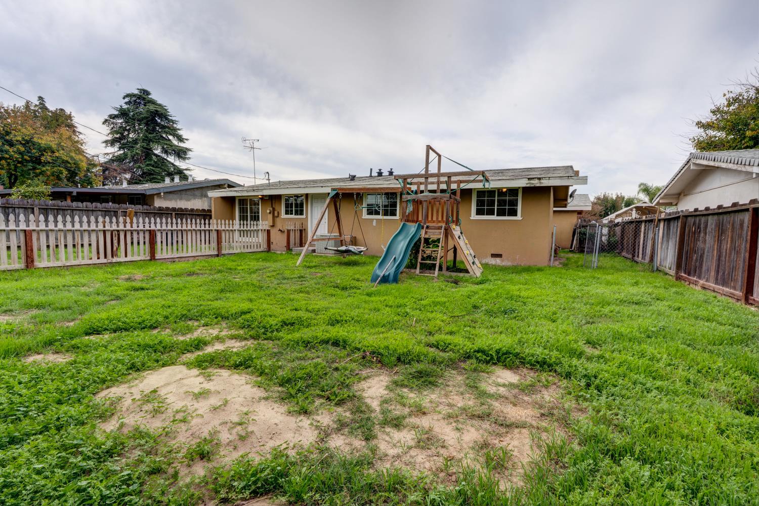 2310 Linden St, Atwater, CA 95301