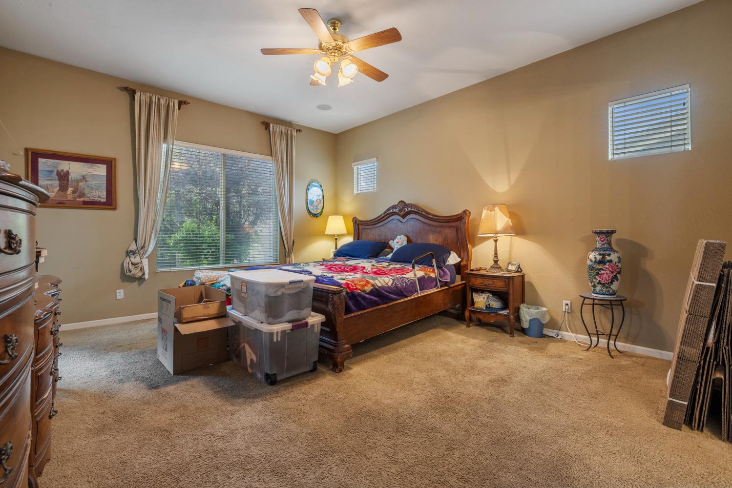 2859 Tulare Ct, Livingston, CA 95334