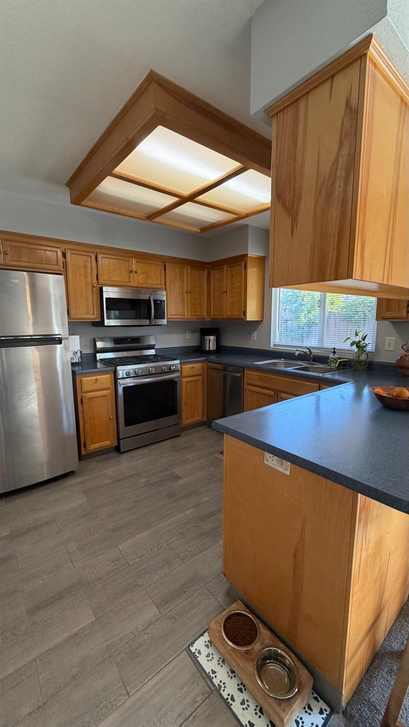 12 E San Clemente Dr, Merced, CA 95341