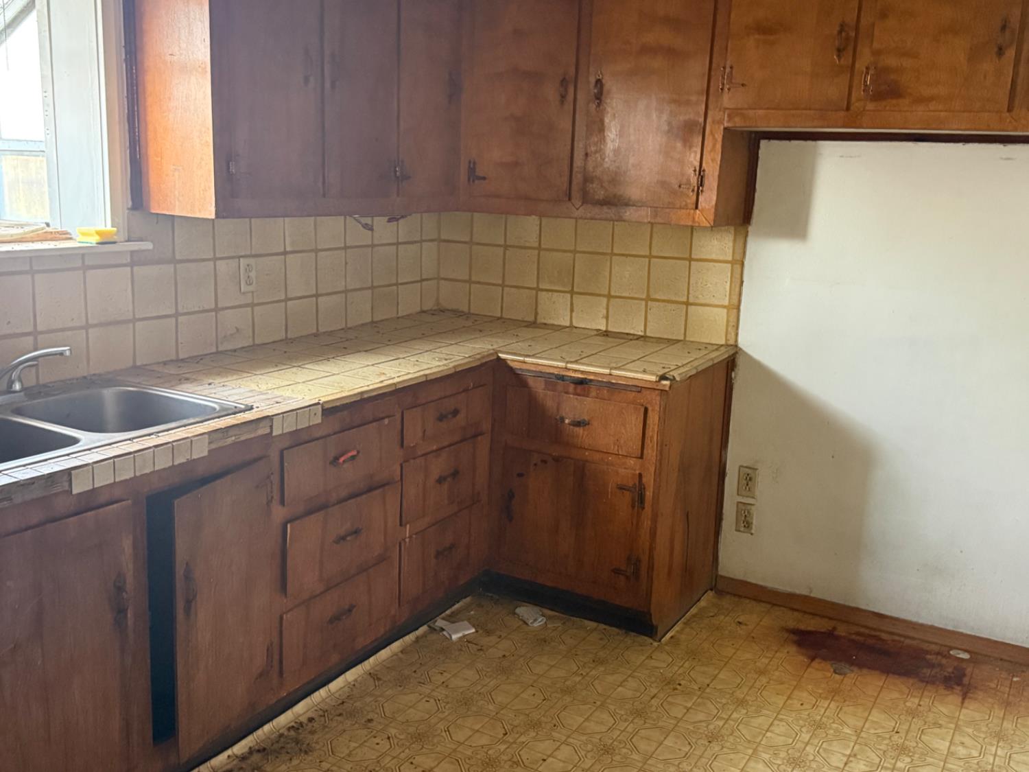 16641 Colony St, Dos Palos, CA 93620