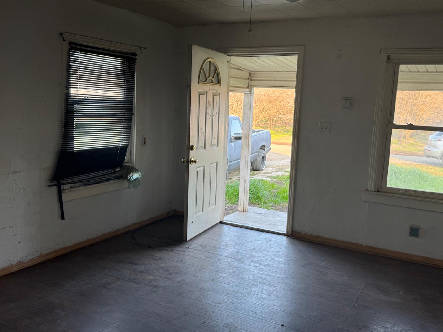 16641 Colony St, Dos Palos, CA 93620