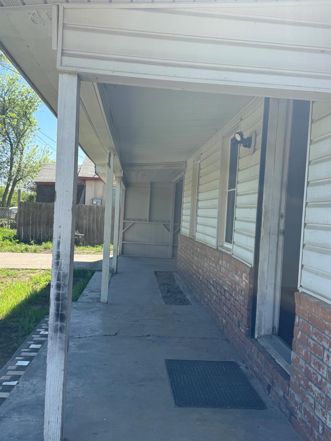 16641 Colony St, Dos Palos, CA 93620