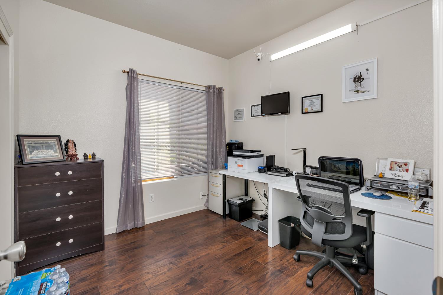 1700 San Simeone Way, Los Banos, CA 93635